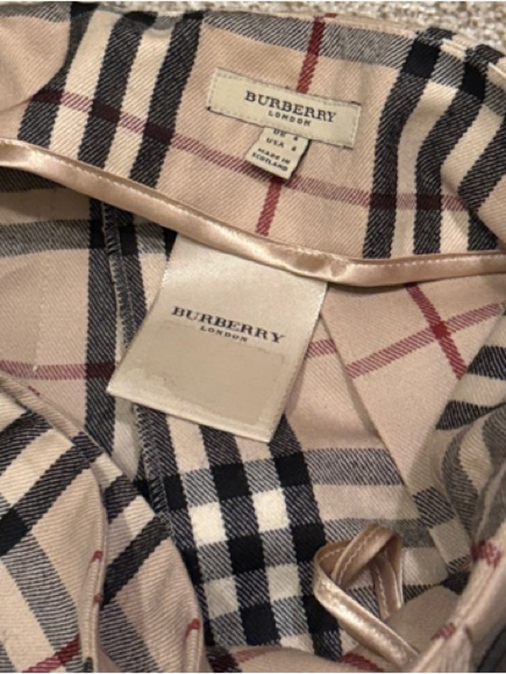 Burberry Beige Plaid Pleated Skirt with Black and Red Trim - Picture 2 of 3